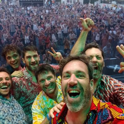 Le Tout Puissant Tropical Orchestra Pleins Feux Festival 2024 Selfie Public